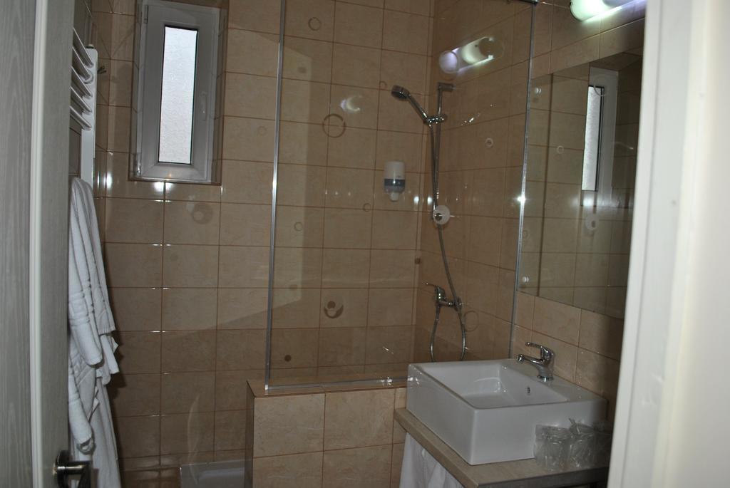 Vila Veche Haţeg Esterno foto