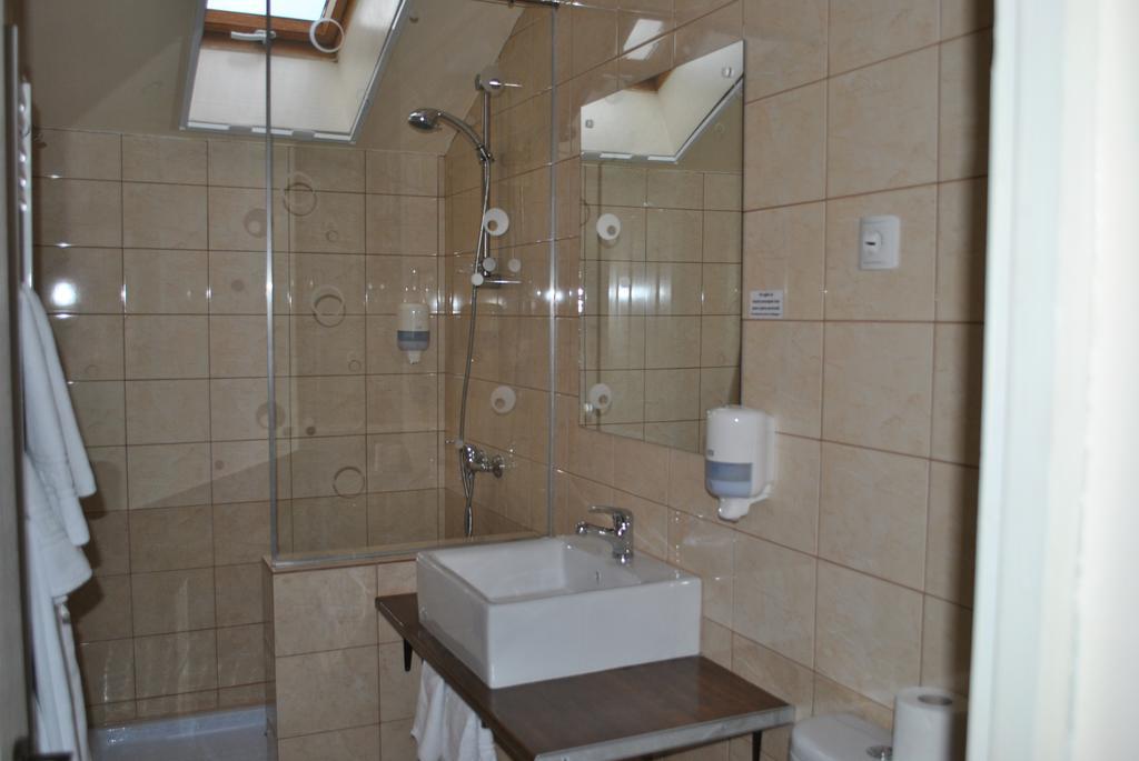 Vila Veche Haţeg Esterno foto